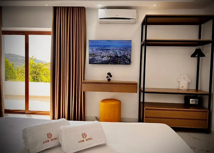 Dine Hotel