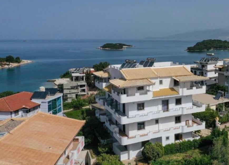 Apartment Dine Ksamil