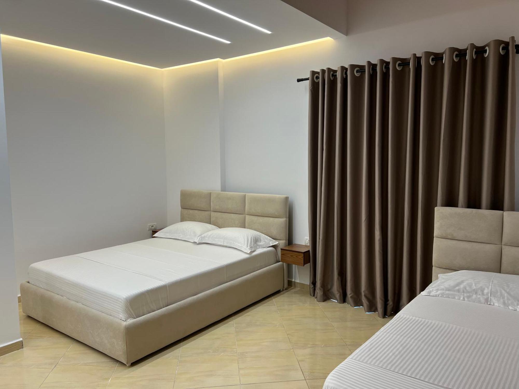 Dine Apartment Ksamil