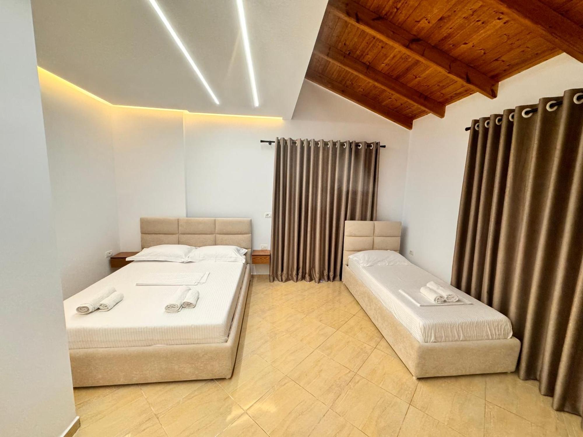 Apartment Dine Ksamil