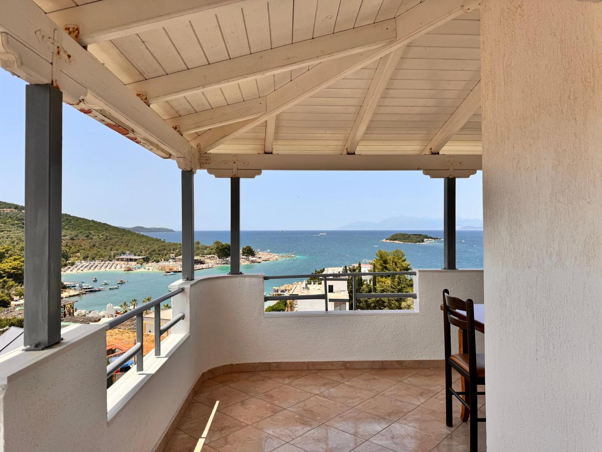 Apartment Dine Ksamil