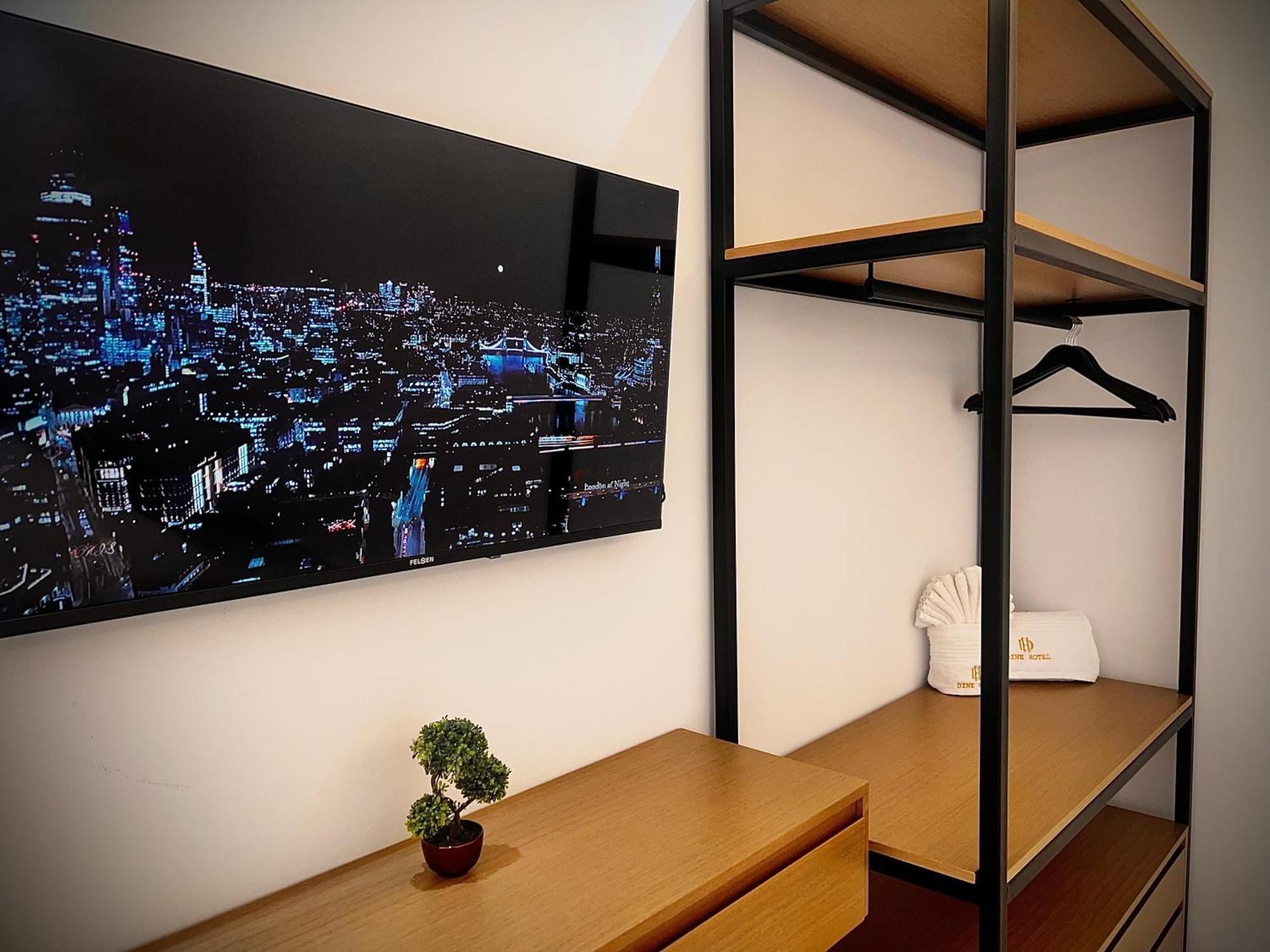 Apartment Dine