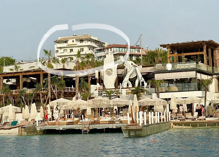 Dine Hotel