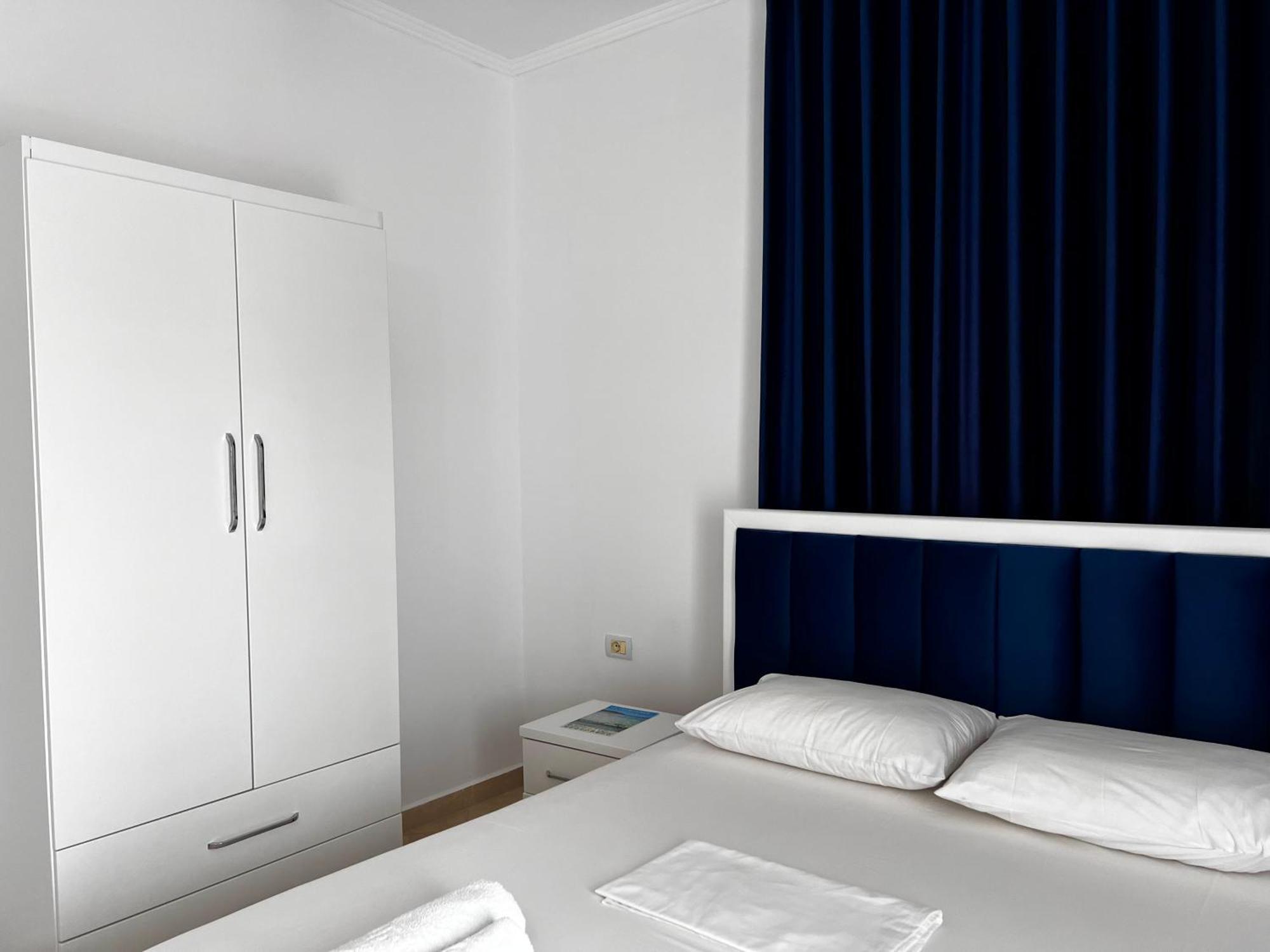 Dine Apartment Ksamil